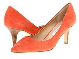 橙色的鞋子