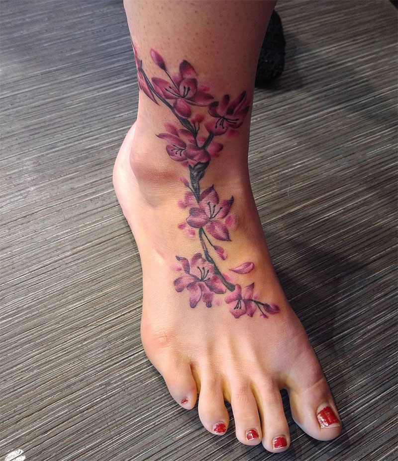 樱花脚纹身