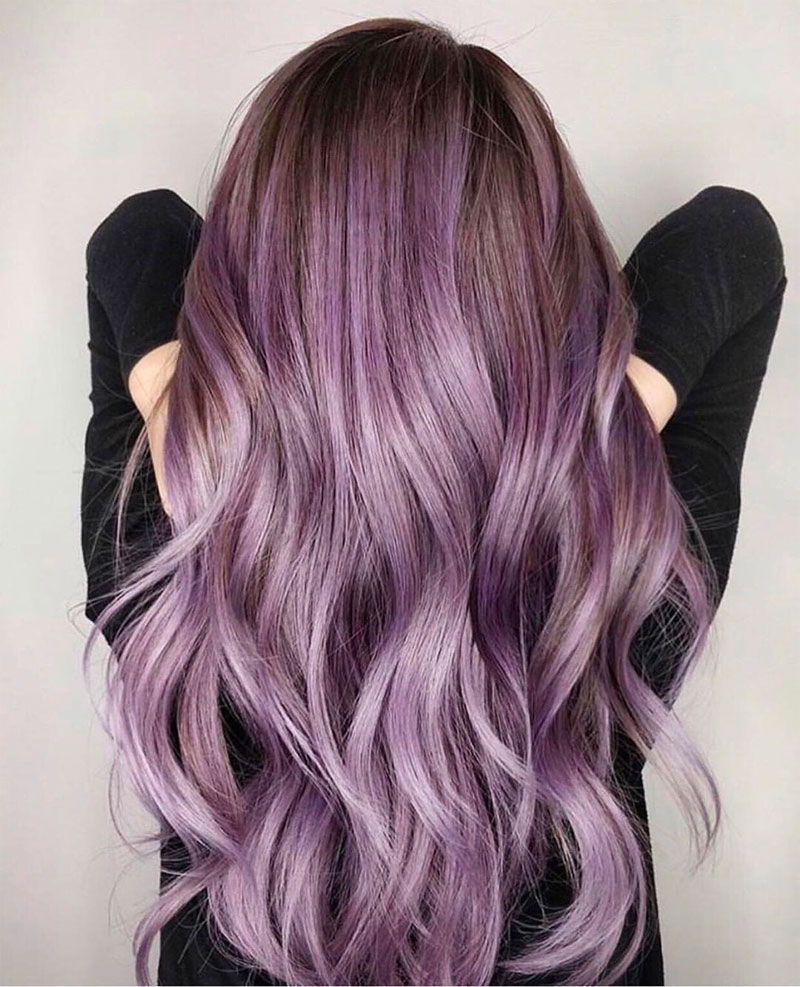淡紫色头发的颜色