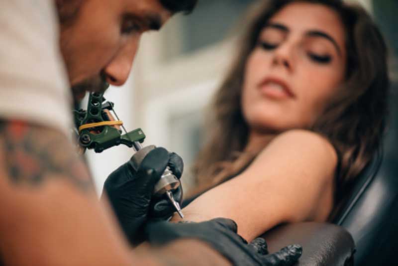 纹身后悔:如何处理一个糟糕的纹身