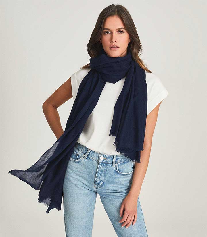 Reiss贝蒂围巾——女子轻量级的围巾
